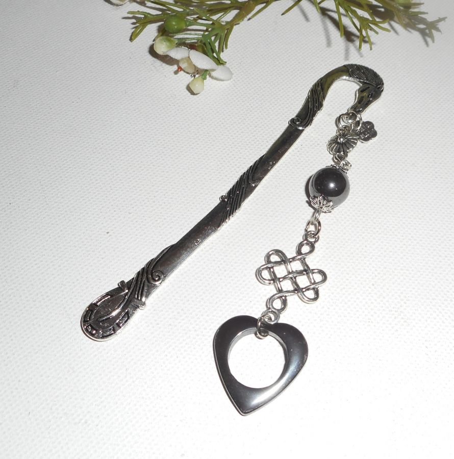 Horseshoe bookmark with silver bow and hematite stones heart