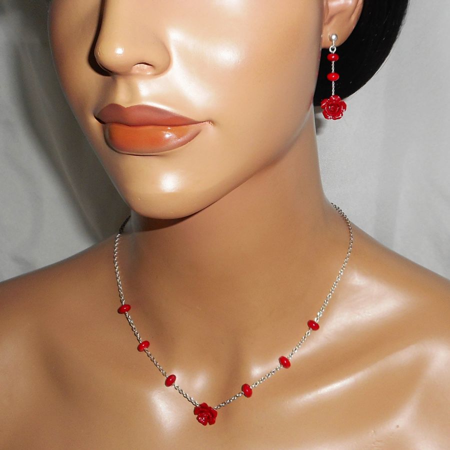 Necklace set red rose and gorgon on silver chain