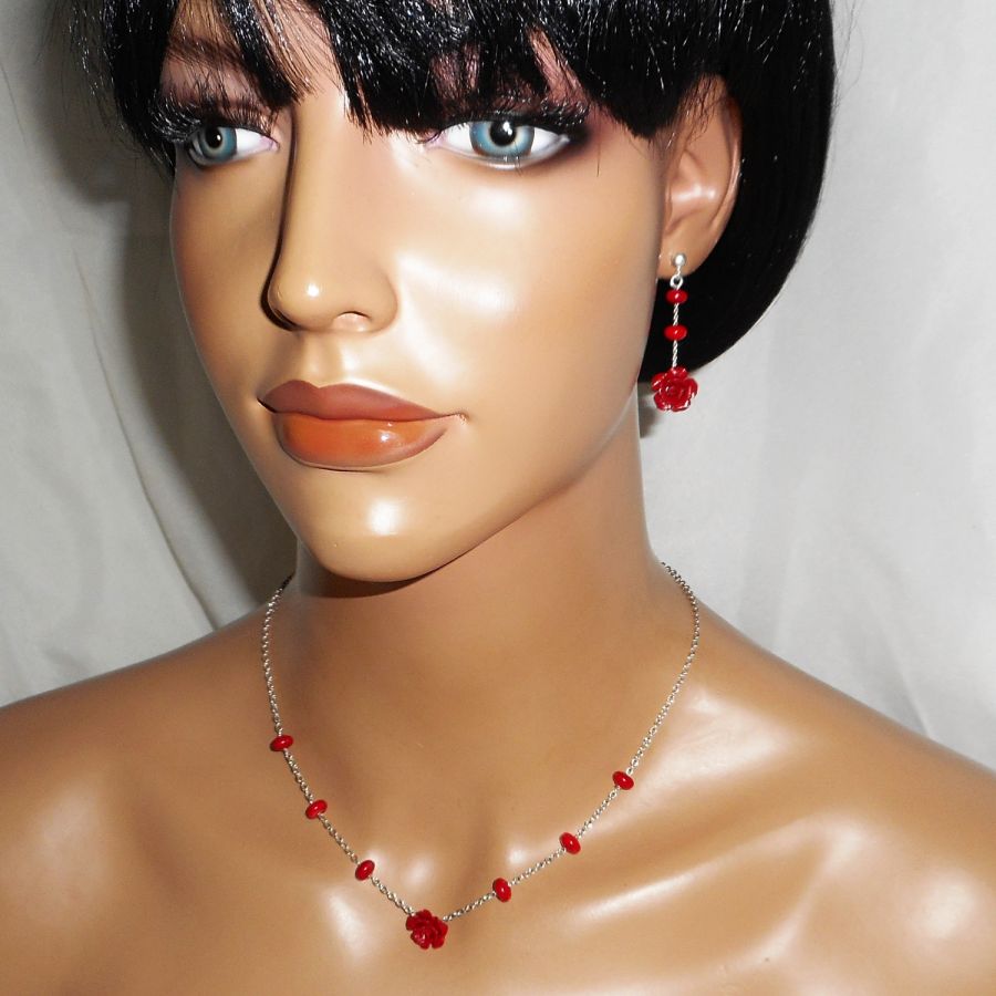 Necklace set red rose and gorgon on silver chain