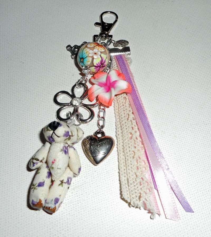 Keychain/Bear bag jewelry with multicolored floral beads and ribbons