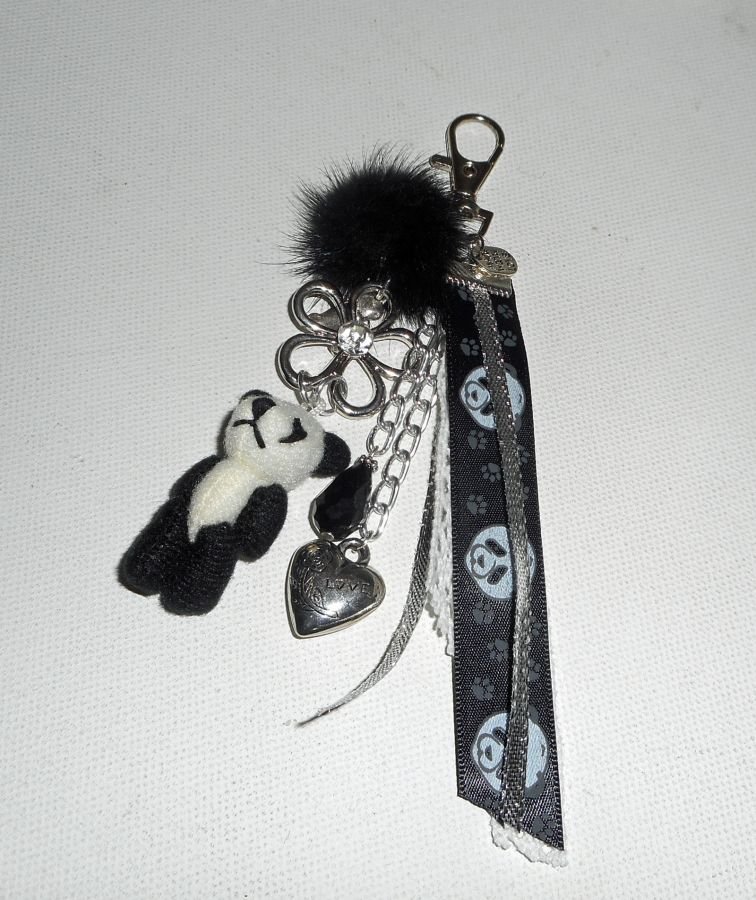 Keychain/Panda bag jewelry with black mink pompon and ribbons