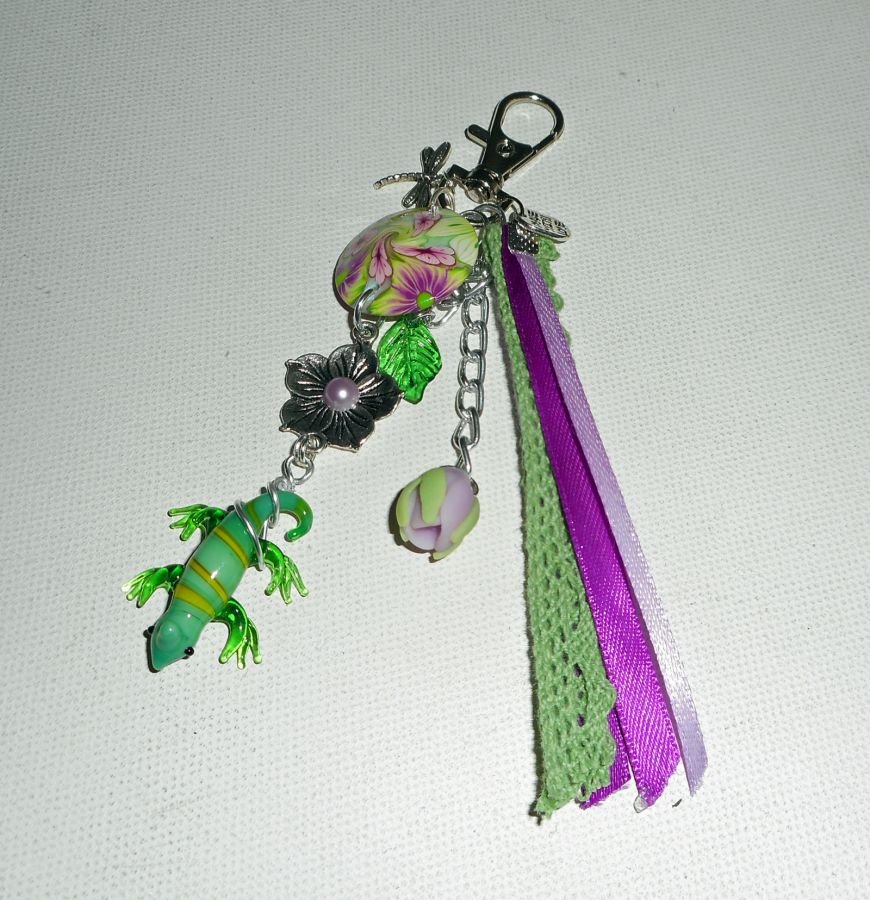 Glass gecko keychain/bag jewel with clay flower beads and ribbons