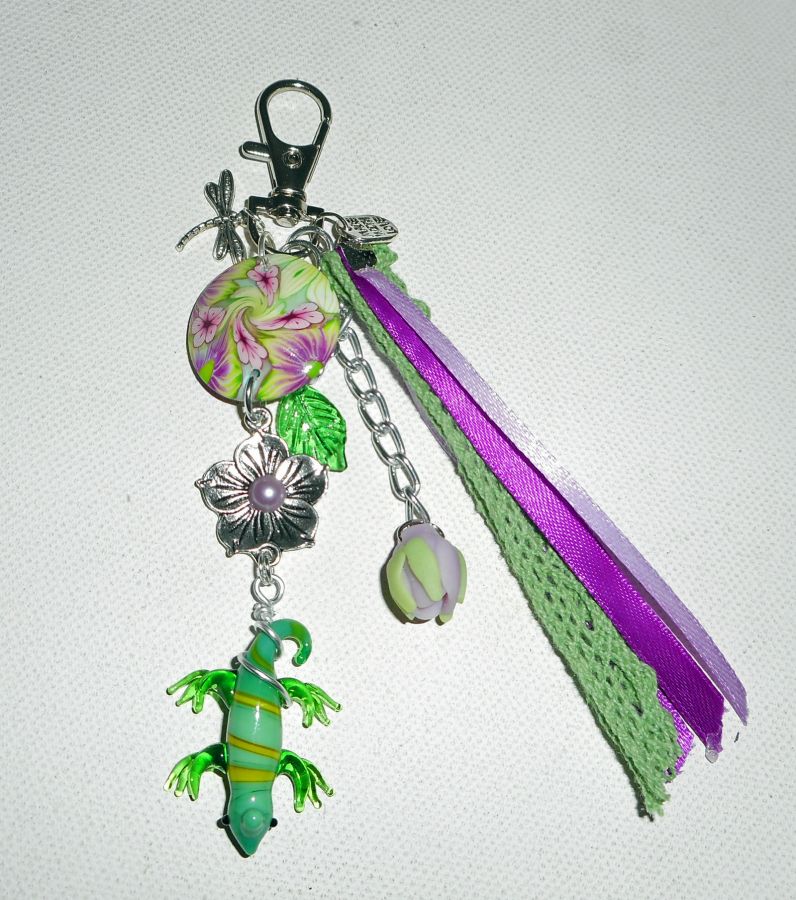 Glass gecko keychain/bag jewel with clay flower beads and ribbons