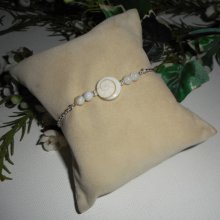 St Lucia eye bracelet with mother of pearl beads on 925 silver chain