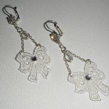 White lace small bows earrings with crystal