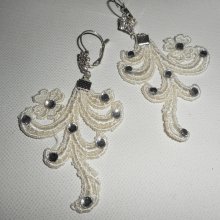 Earrings arabesque lace with Swarovski crystal