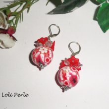 Red flowery pearl earrings with crystal beads